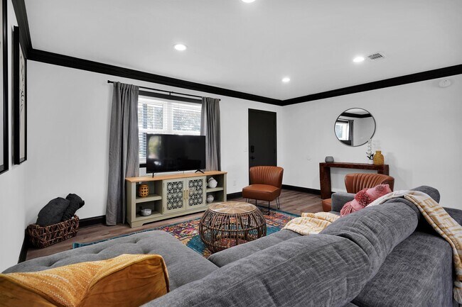 2239 S Beach Pkwy House House - Image 