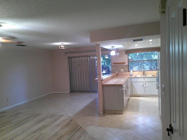 Photo - 4291 Coral Springs Dr