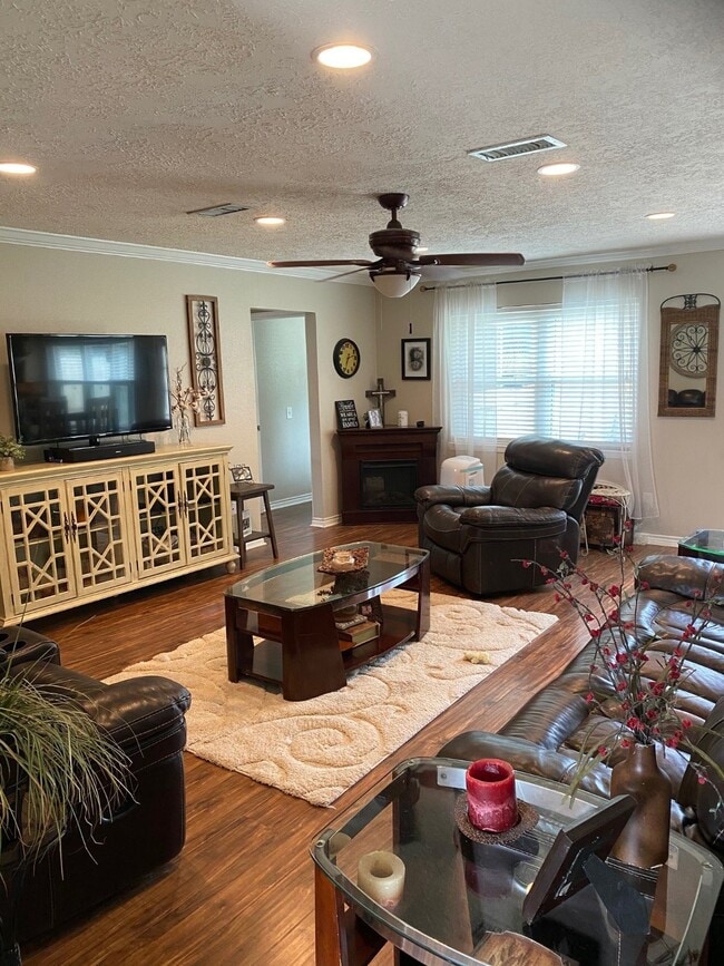 Photo - 16107 Tibet Rd