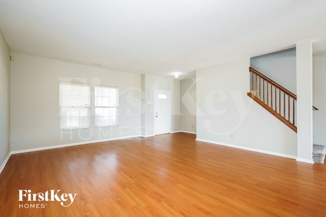 Photo - 779 Heartland Dr