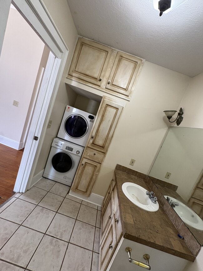 131 Gallatin St Unit 4