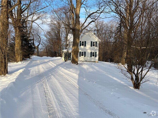 Building Photo - 2709 King Rd Rental