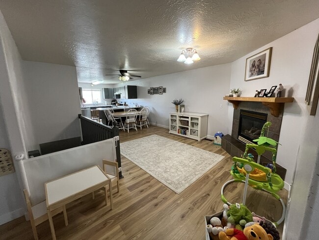 Photo - 911 S 630 W St