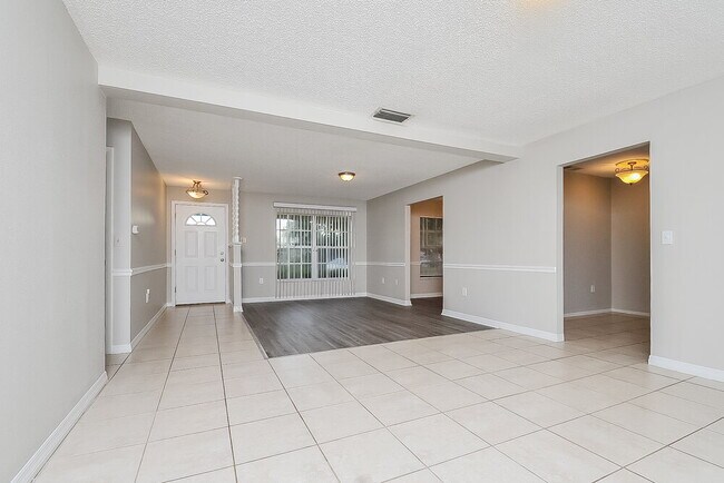 Photo - 3412 Groveview Dr