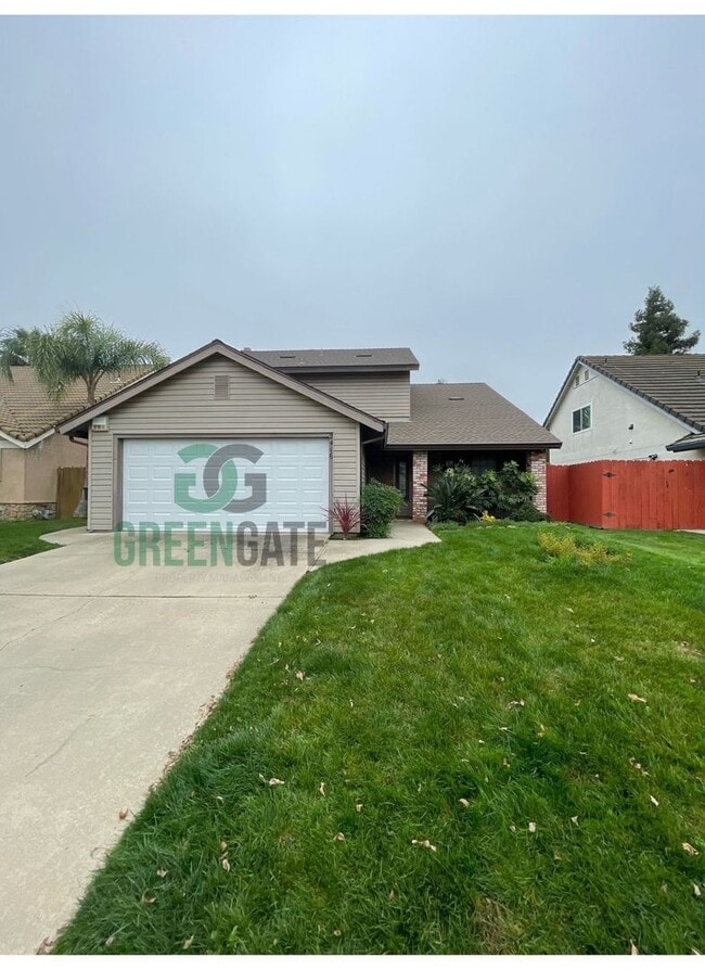 Building Photo - Beautiful 3 bedroom 2.5 Bath home READY NOW in MODESTO!! With POOL!!