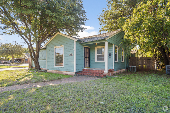 Building Photo - 3301 S 7th St Rental
