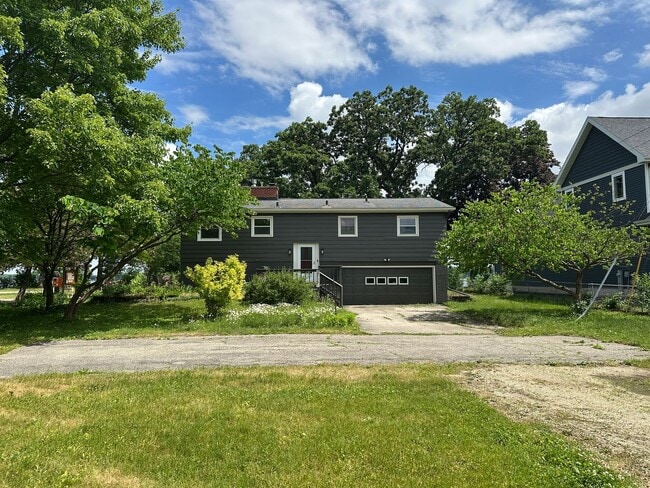 Photo - 2830 Waubesa Ave