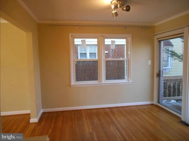 Photo - 5809 Greenlawn Dr