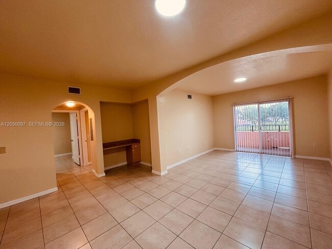 Photo - 2403 Belmont Ln Unit 2403