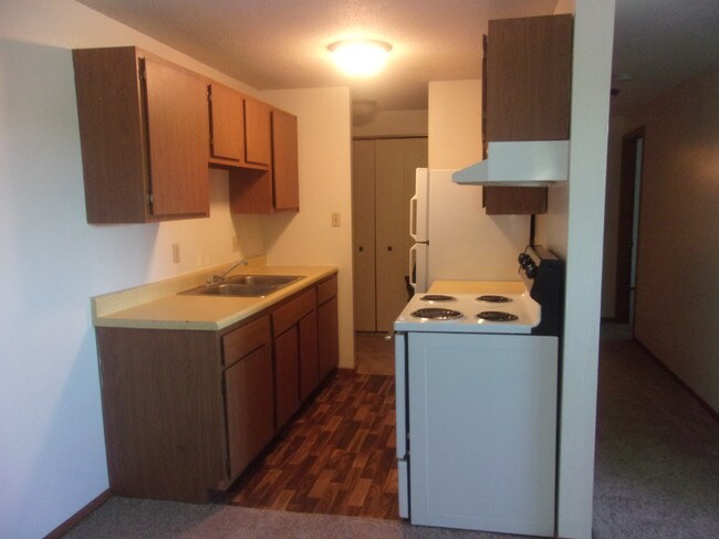 Photo - Edgewood Apartments