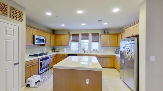 Photo - 52 Regency Pl