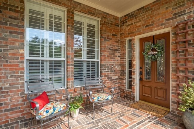 4705 Largo Dr