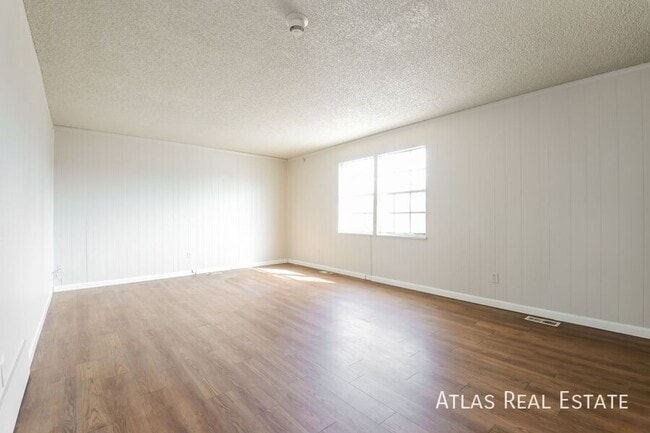 Photo - 5533 Xanadu St