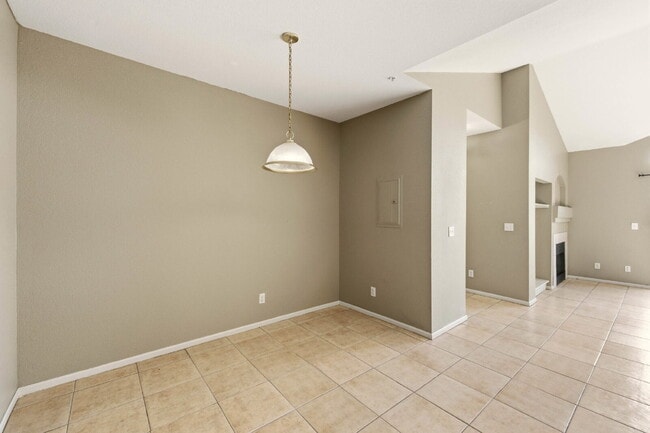 Photo - 2 Bed 2 Bath Condo With Balcony! Unidad #303