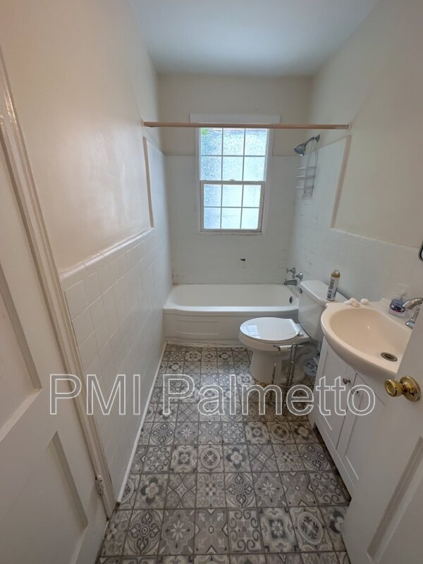 Photo - 513 Edisto Ave