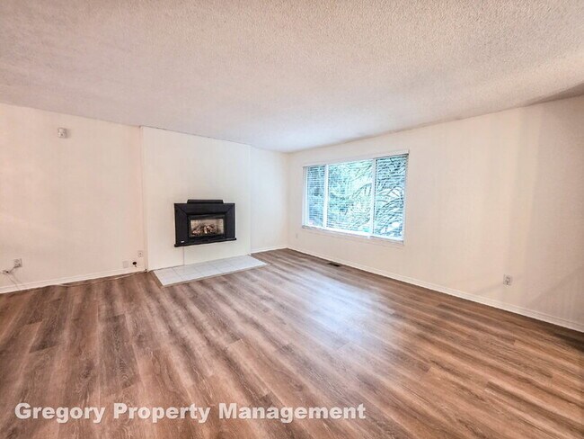 Photo - 19044 NE 165th Pl