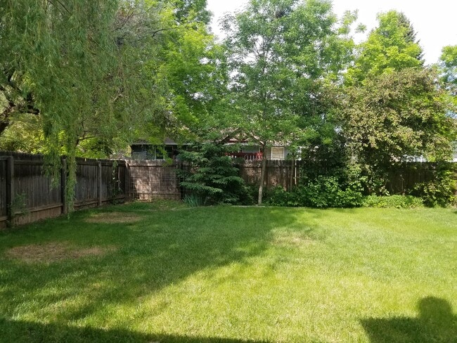 Photo - 2200 Sheffield Dr.