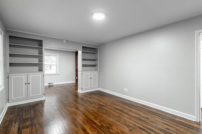 Photo - 345 S White Station Rd