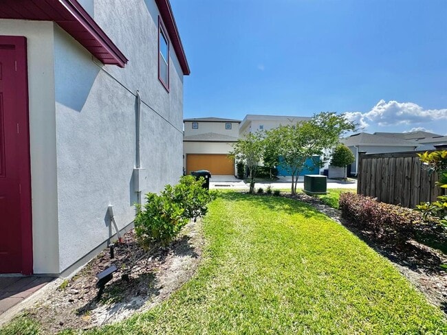 Photo - 13372 Stoddart Ave