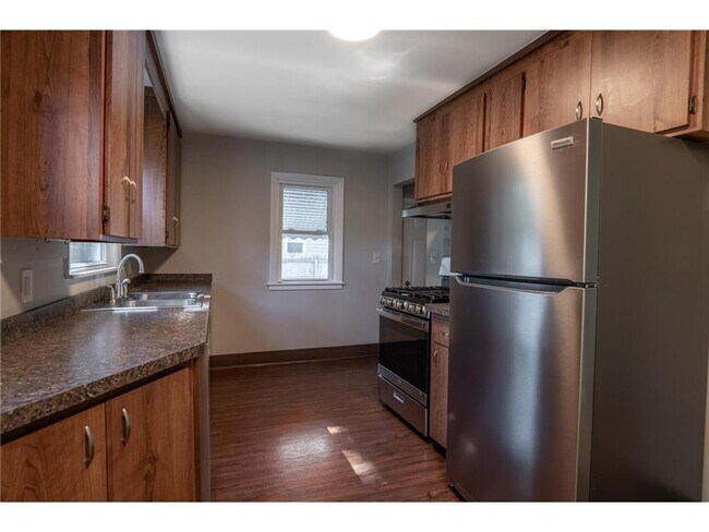 Photo - 3708 Xenia Ave N