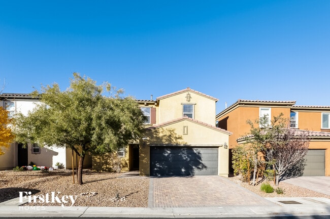 Building Photo - 584 Little Moon Ave