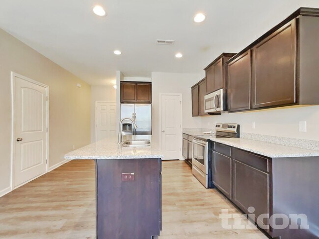 Photo - 169 Pamlico Dr