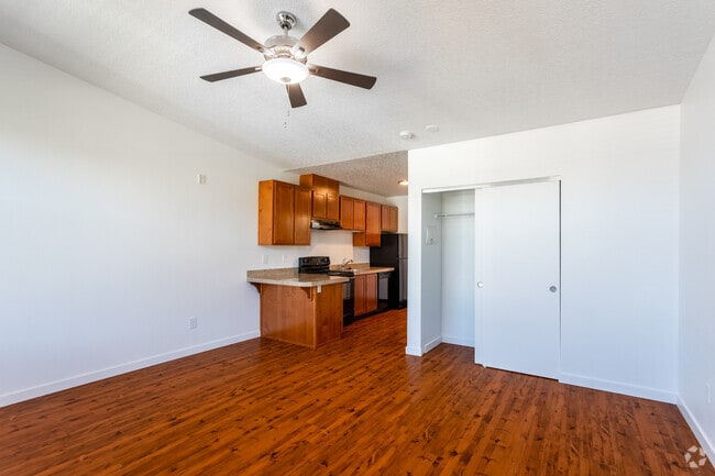 Studio, 1BA - 408 SF (Quimby)