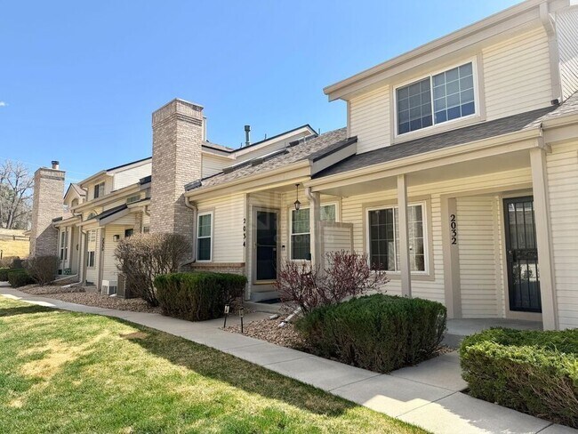 Building Photo - 2032 S Xenia Way