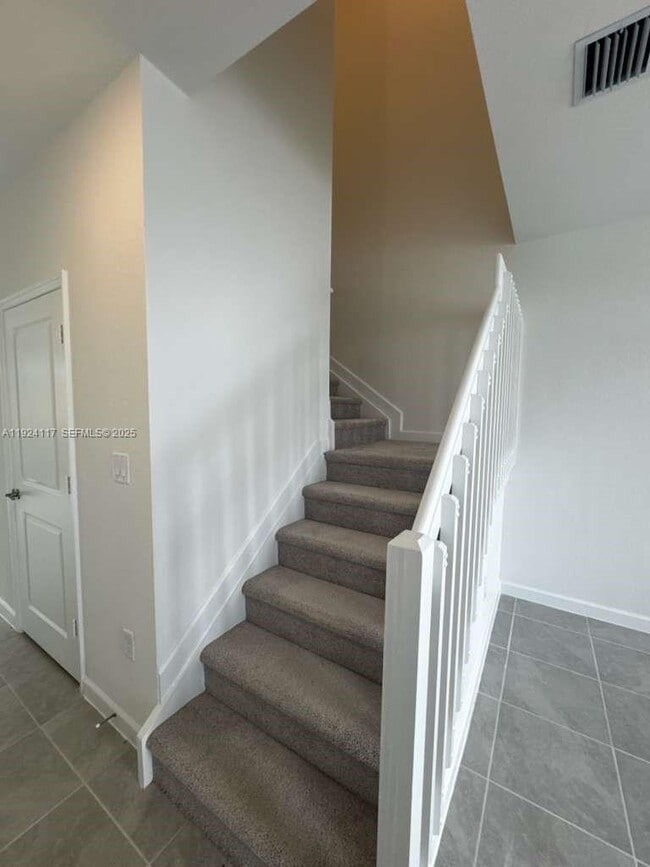 Photo - 632 SE 14th Ct