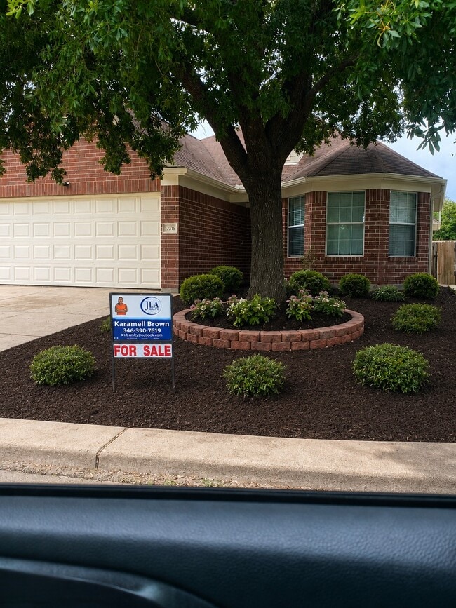 Building Photo - 17315 Quiet Grove Ln