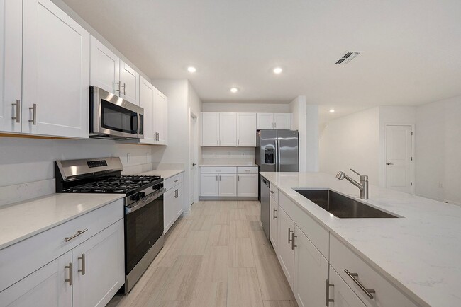 Building Photo - 35223 Gravelly Dr