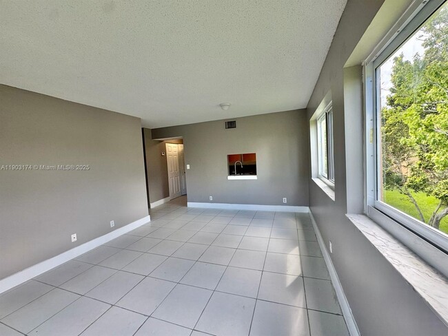 Photo - 3556 NW 114th Terrace Unit 3556