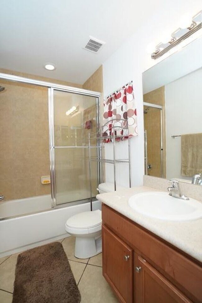 Photo - 112 SE 2nd Ave