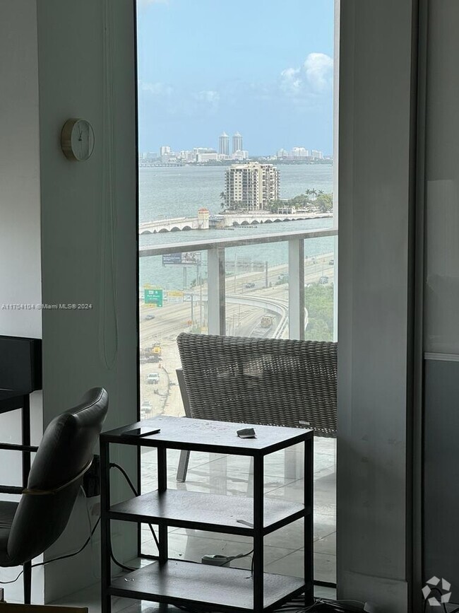 Building Photo - 1040 Biscayne Blvd Unit 1505 Rental