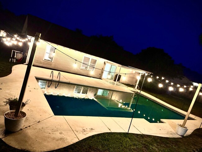 Building Photo - Your Own Backyard Oasis – 3 Bedroom Pool Home in South Crestview!
