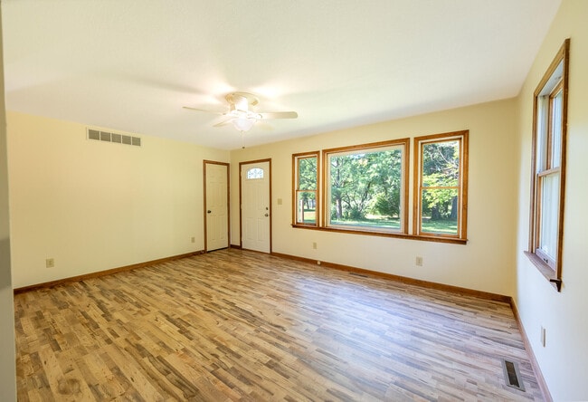 214 Green Ave