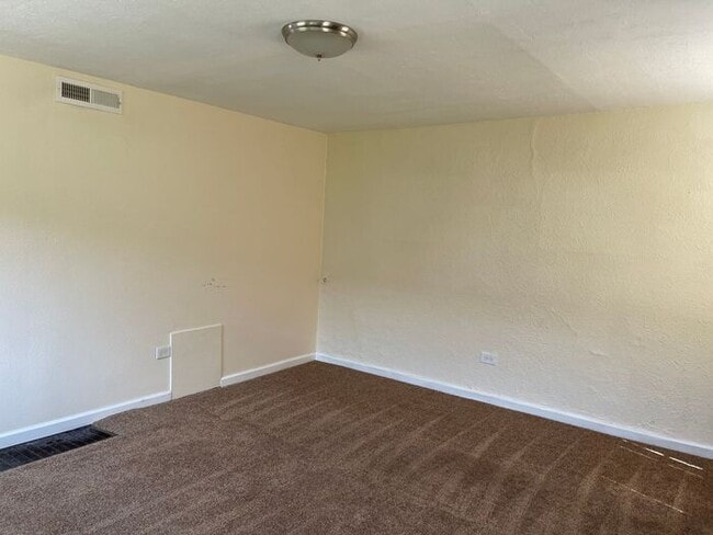 Photo - Carriage house: large two-story 1bed/1bath