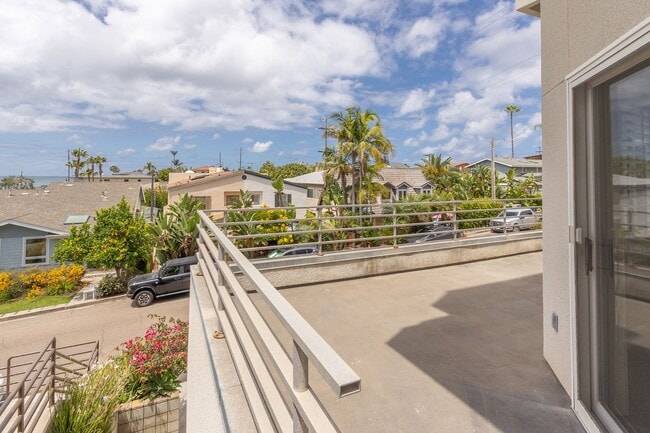 Photo - Fantastic Panoramic Ocean & Lagoon Views From All Levels Of This 3 Bed / 2.5 Bath!