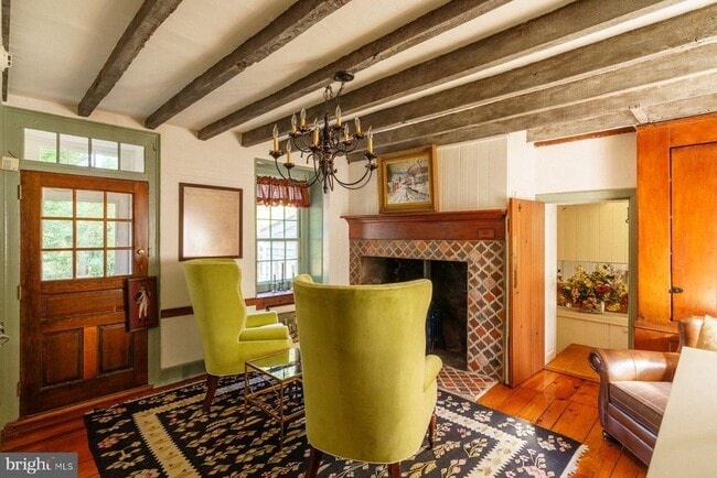 Photo - 2943 Windy Bush Rd