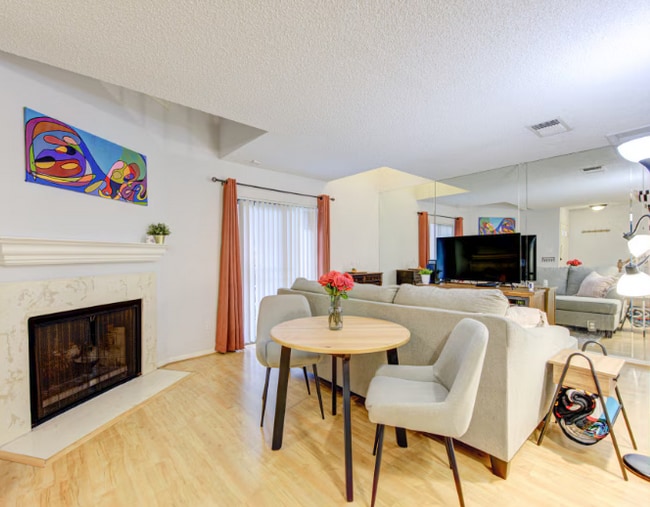 Photo - 1515 Sandy Springs Rd Unidad 80.882