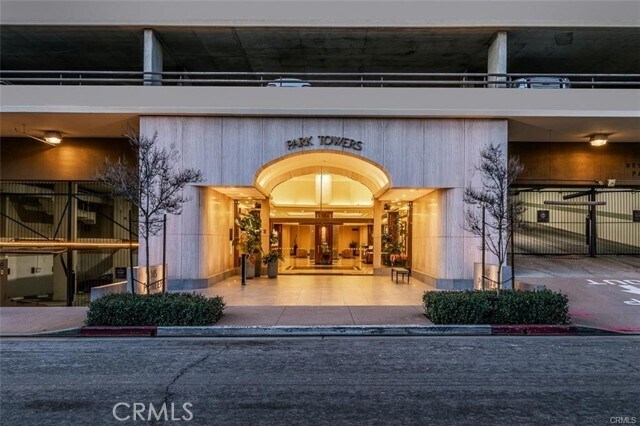Photo - 343 Pioneer Dr Condo Unit PH2