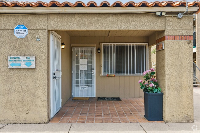 Leasing Office