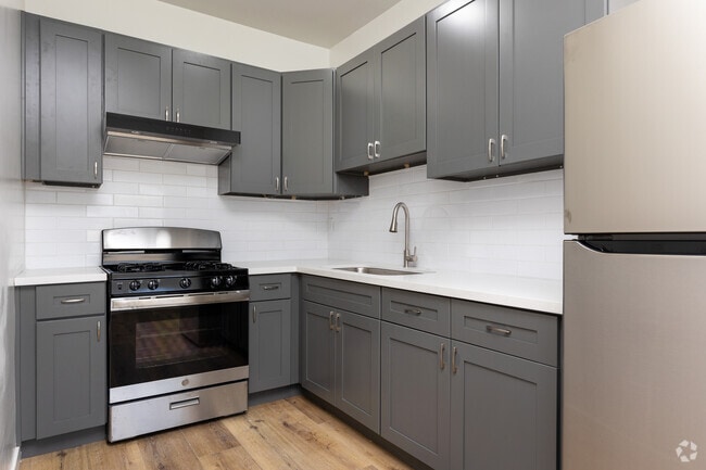 St. Andrews II - 516 St. Andrews Apartments