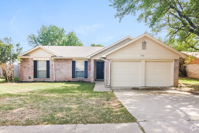 Building Photo - 3702 Palomino Dr Rental