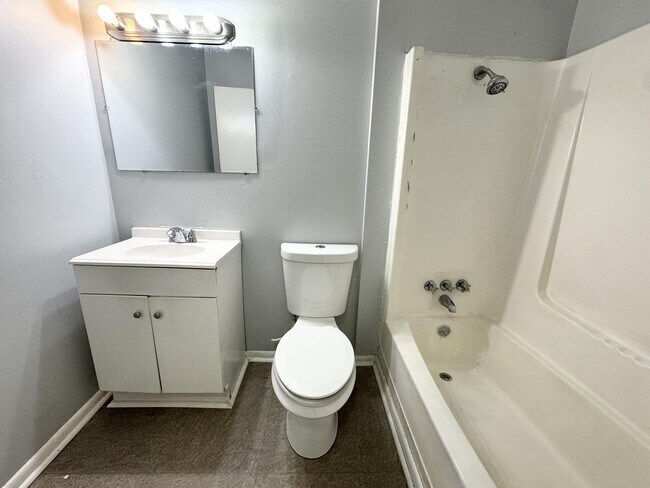 Photo - 3258 Lancing Ln