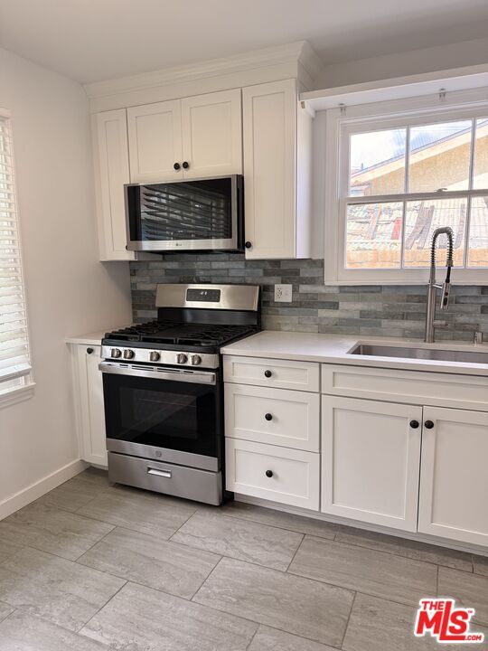 Photo - 7536 Shoup Ave