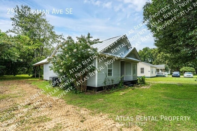 Photo - 2915 Truman Ave SE