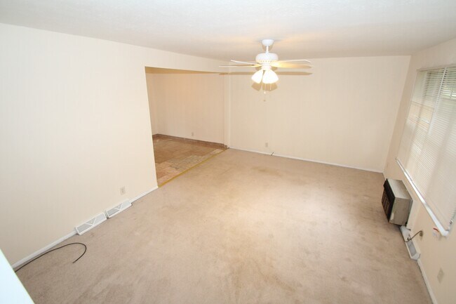 Photo - Wedgewood Condominiums