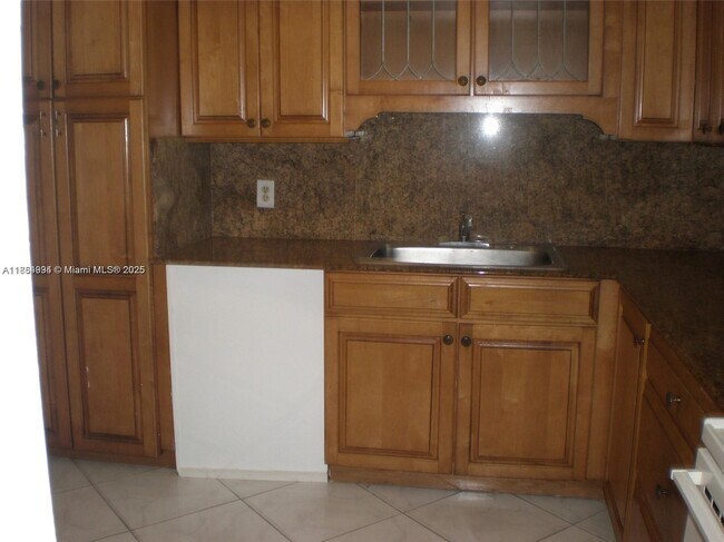 Photo - 1460 NE 169th St Unit 310