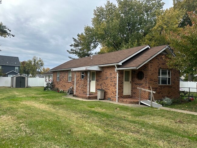 Building Photo - 7349 Waldman Ave